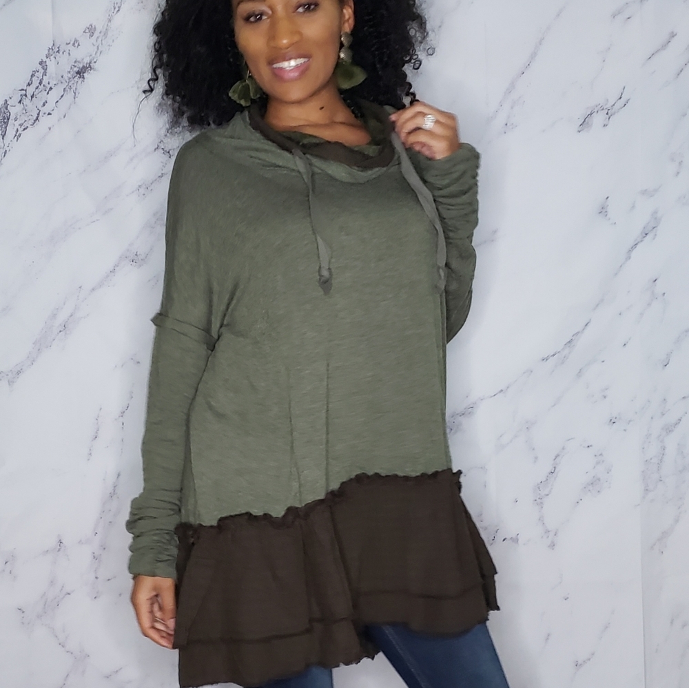 Olive Multimedia Top